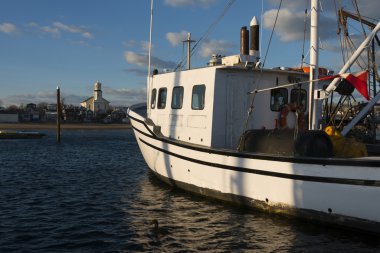 ticari balıkçı tekneleri, dock