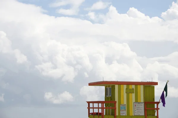 ライフガードの詰め所、マイアミ ・ ビーチ — ストック写真