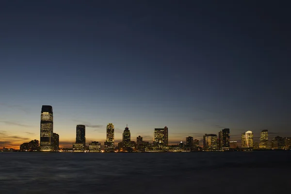 Skyline de Nueva Jersey al anochecer — Foto de Stock