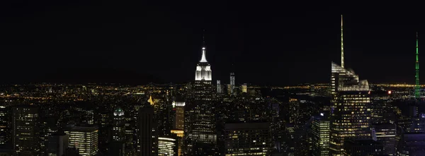 New York skyline 's nachts — Stockfoto