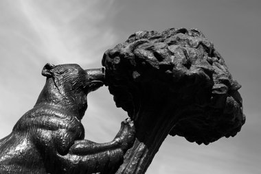 Bear and Madroño, Madrid Symbol