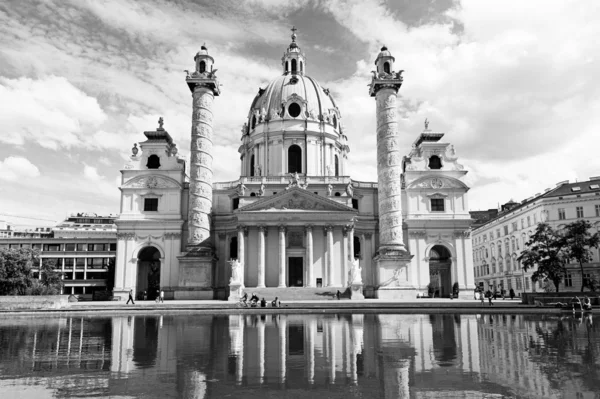 Karlskirche, Wenen — Stockfoto