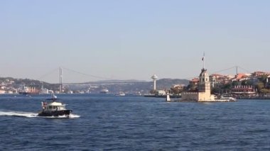 Boğaz'ın denize yelken