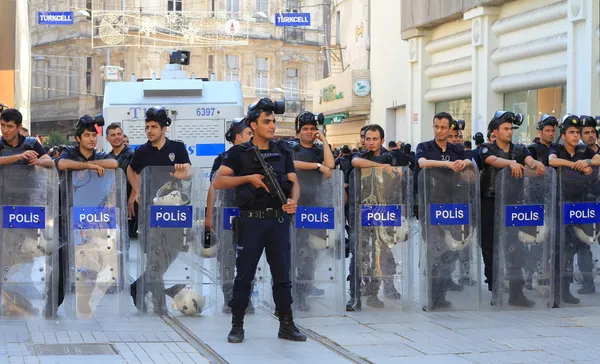 Policejní bariéry — Stock fotografie