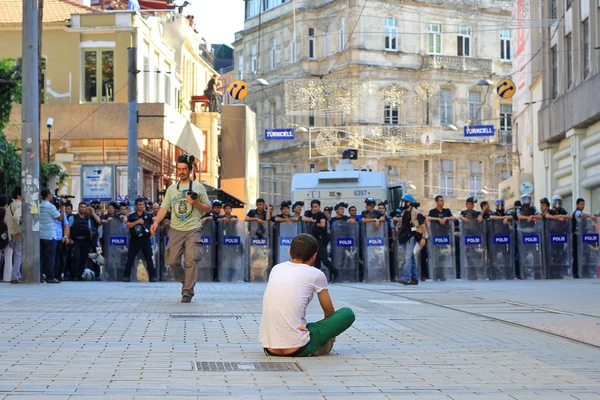 Manifestante en la calle Istiklal —  Fotos de Stock