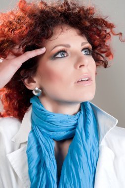 güzel kızıl saçlı kız