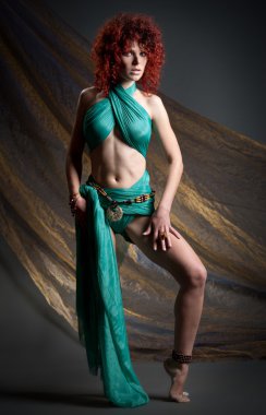 güzel kızıl saçlı kız