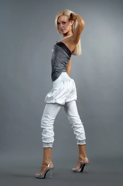 Szőke lány divatmodell — Stock Fotó