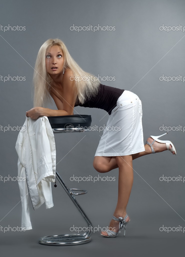 https://st.depositphotos.com/1012146/4456/i/950/depositphotos_44566[001-999]-stock-photo-sexual-blond-girls.jpg