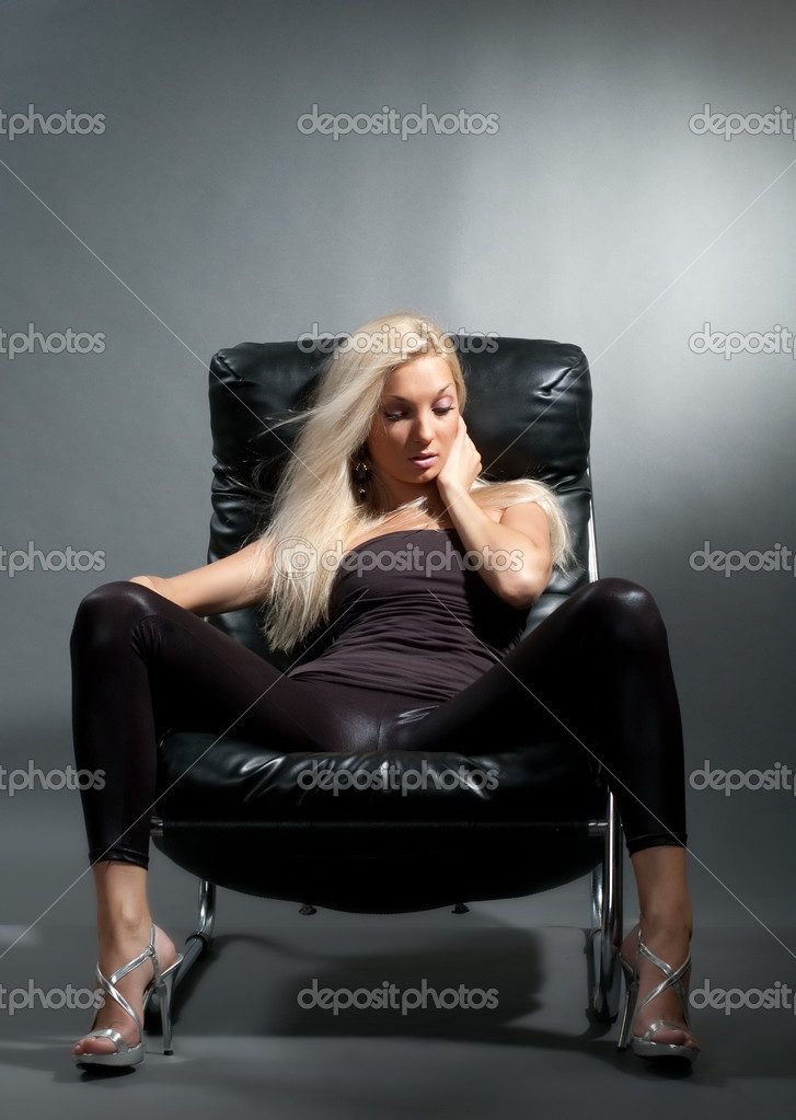https://st.depositphotos.com/1012146/4456/i/950/depositphotos_44566739-stock-photo-sexual-girl-blonde.jpg