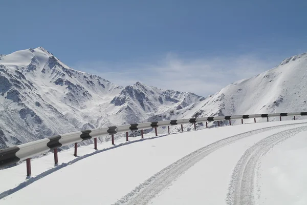 Road in the mountains Royalty Free Stock Photos