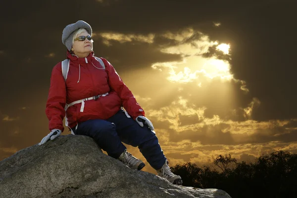 Woman in nature — Stock Photo, Image