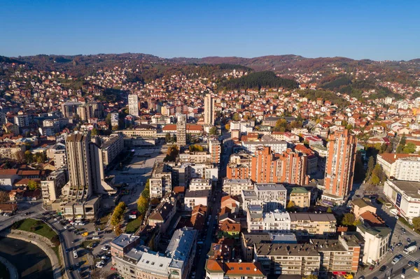 Uzice ve Havacılık manzaralı Sırbistan ve Batı Sırbistan kenti manzarası