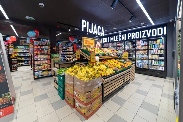 Valjevo Servië Mart 2022 Verse Groenten Fruit Moderne Supermarkt — Stockfoto