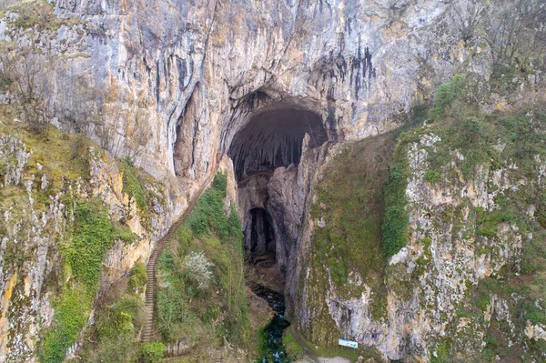 Потпецкая Пещера Посёлок Потпеце Злача Недалеко Севойно Узице Сербия — стоковое фото