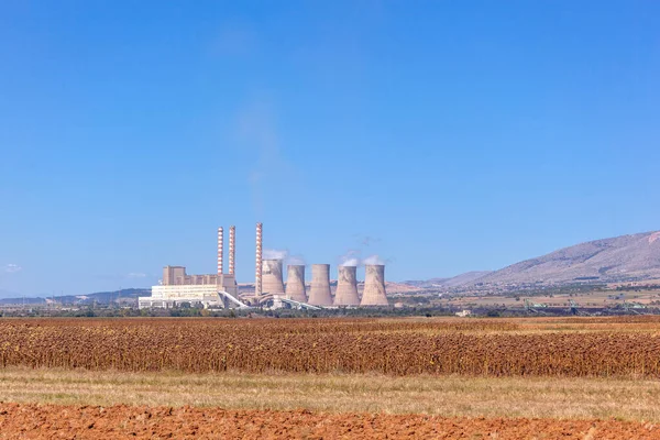 Thermoelectric Coal Power Plant Amyntaio Greece Big Chimneys Rural Landscape — Stockfoto