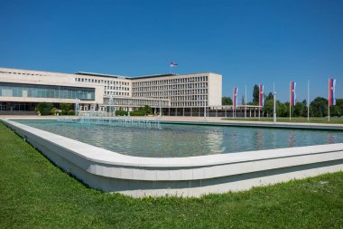 Belgrad, Sırbistan - 25 Temmuz 2022: Sırbistan Sarayı, Yeni Belgrad