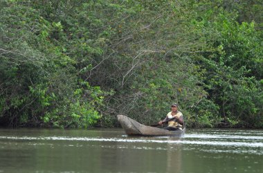 balıkçı büyük gölde balıkçılık