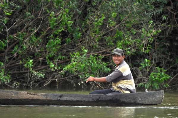 balıkçı büyük gölde balıkçılık