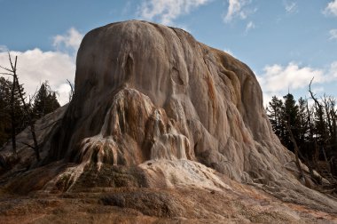 Yellowstone'da mamut hot springs
