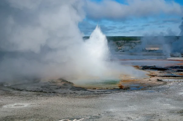 Erapção de geyser — Fotografia de Stock