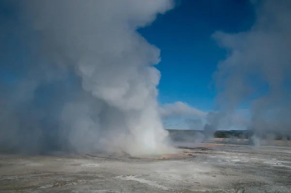 Erapção de geyser — Fotografia de Stock