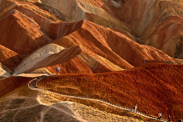 turist wathing günbatımı vardır Dağları, zhangye danxia, Çin