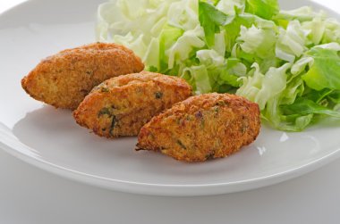 Kızarmış ekmekli Morina balığı