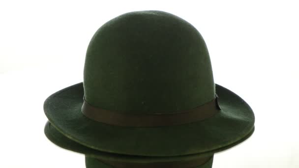 Sombrero vintage verde — Vídeos de Stock