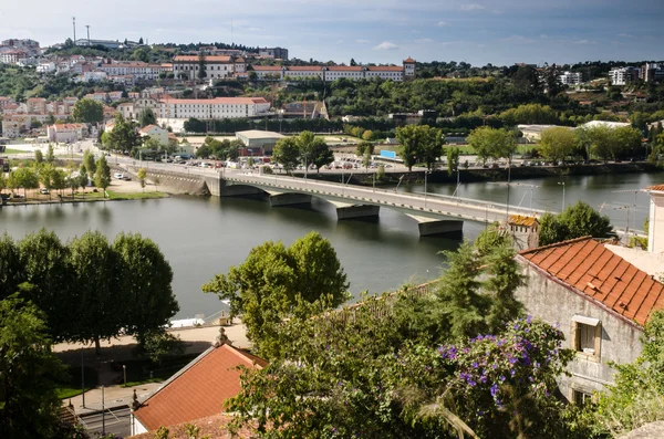 Coimbran kaupungin panoraama — kuvapankkivalokuva