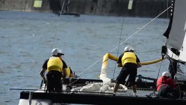 SAP Extreme Sailing Team участвует в серии Extreme Sailing — стоковое видео