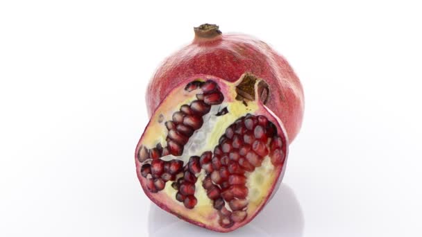 Half pomegranate fruit — Stock Video