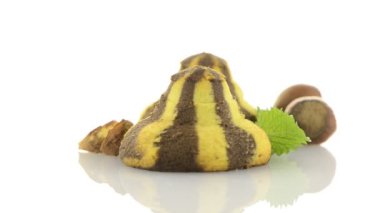 Ev yapımı çikolatalı kurabiye.