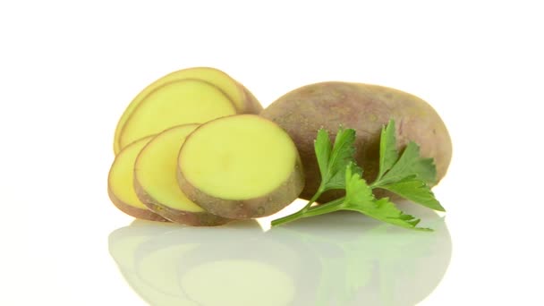 Nowe bulwy ziemniaka — Wideo stockowe