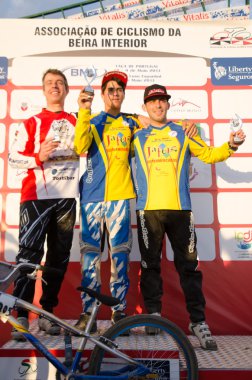 Tanımlanamayan binici