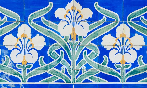 Azulejos tradicionales esmaltados portugueses — Foto de Stock