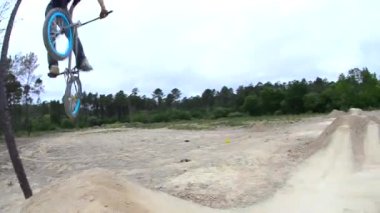 bmx motorcu kir atlama atlar