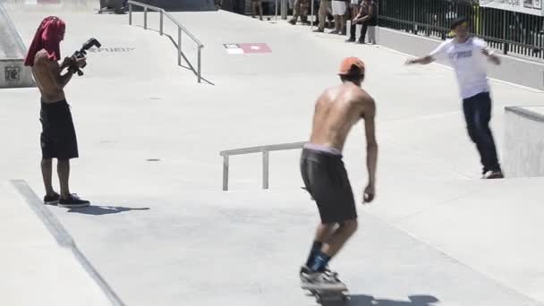 Skater tak dikenal — Stok Video