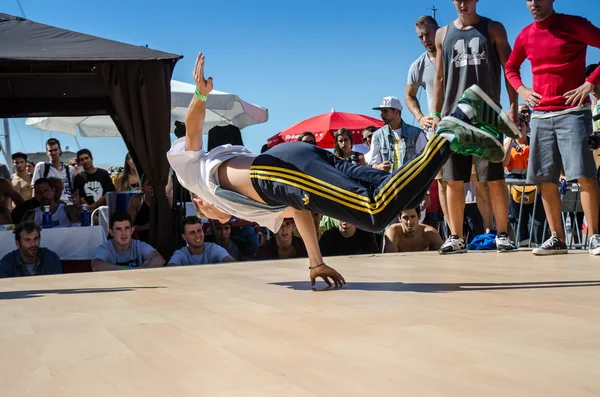 B-Boying crews warmup — Stock Photo, Image