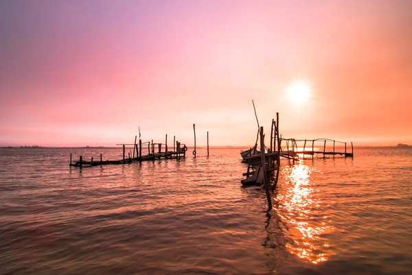 Velha doca nascer do sol — Fotografia de Stock