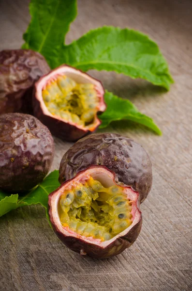 Passion fruits — Stock Photo, Image