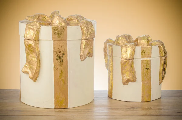 Natal decorativo caixas de presente branco — Fotografia de Stock