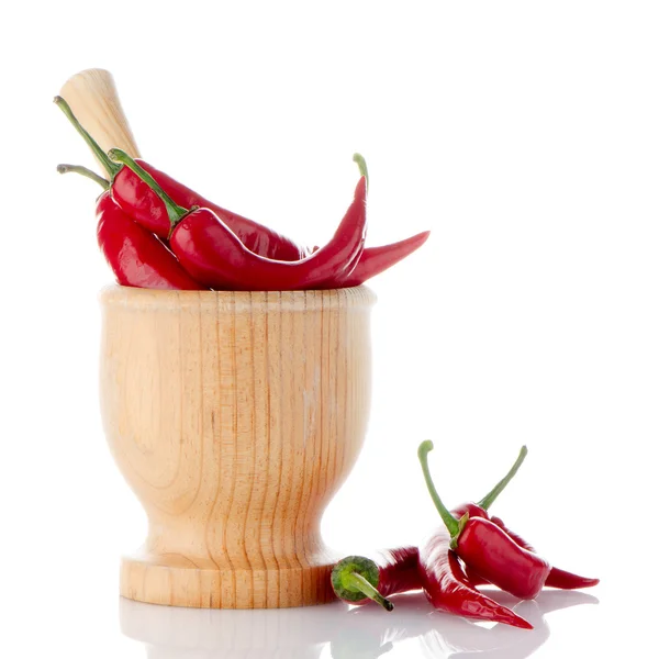 Červené chilli v dřevěných Malty — Stock fotografie