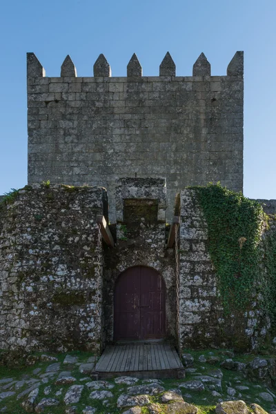 Entrada al castillo de Lindoso — Foto de Stock