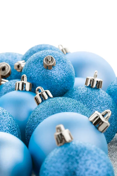 Голубые рождественские шары — стоковое фото