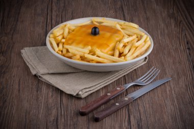 francesinha plaka üzerinde