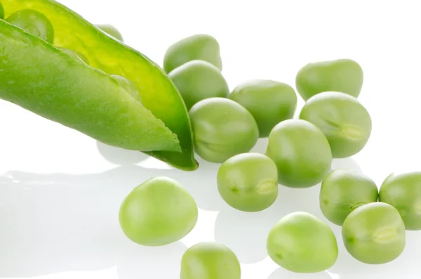 Fresh green pea pod — Stock Photo, Image