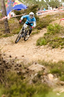 Tanımlanamayan binici