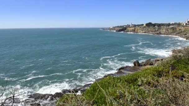 Falésias em Cascais, Portugal — Vídeo de Stock