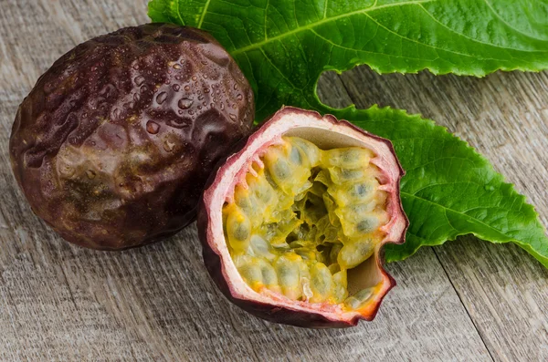 Passion fruits — Stock Photo, Image